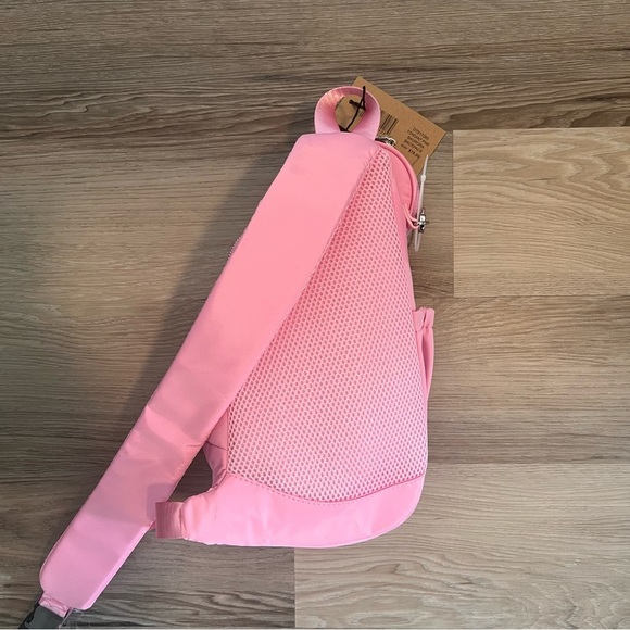 NWT STEVE MADDEN
Aurora Pink Quilted Sling Backpack With Pouch - Picture 4 of 8